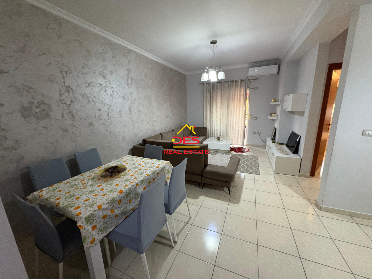 🔑🏡 SHITET APARTAMENT 1+1 TE ISH-KOMBINATI I PESHKUT, VLORË