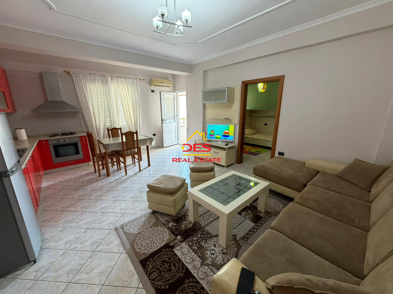 🔑🏡 JEPET ME QIRA APARTAMENT 2+1 NË LUNGOMARE, VLORË 📍 Pranë Karburant Kastrati