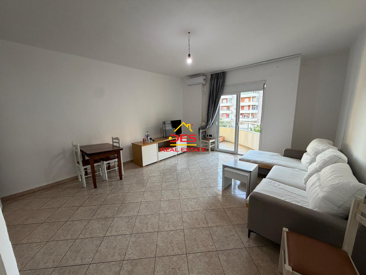 🚢🏡 SHITET APARTAMENT 1+1 PRANË PORTIT ,VLORË