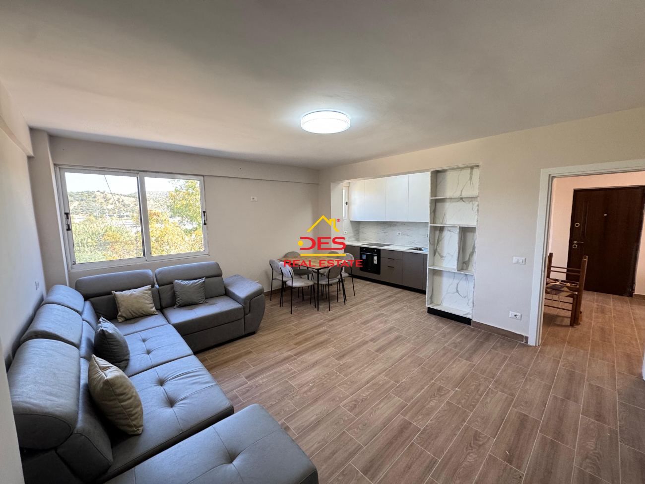 🔑🏘  JEPET ME QIRA APARTAMENT 2+1 PRANË KSHA-SË, VLORË.